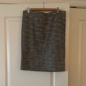 LOFT Textured Gray Pencil Skirt Pull on Sz M